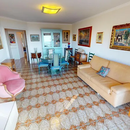 3p Calme Climatise Avec Terrasse, Vue Et Parking - Fr-1-196-373 Appartement Menton